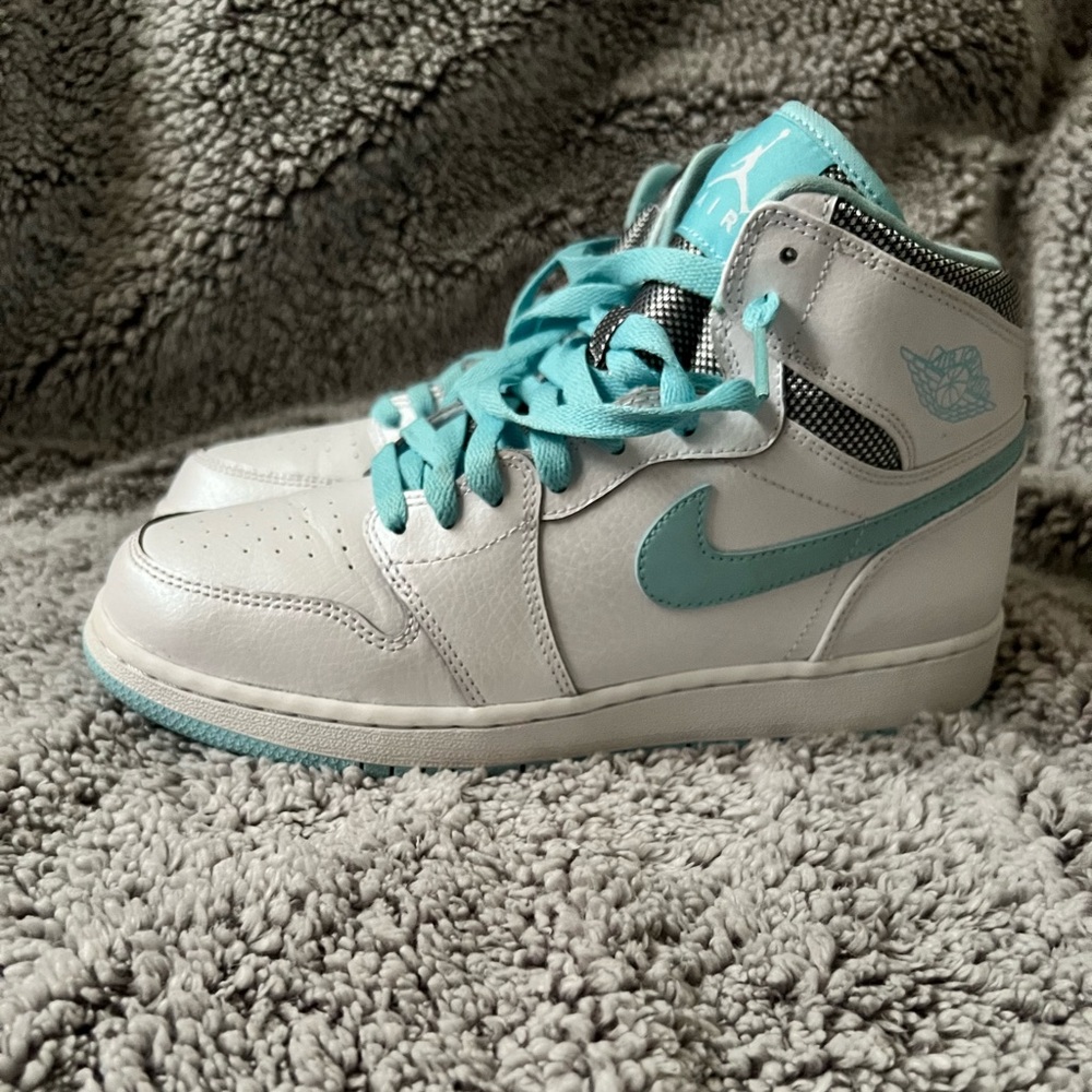 Jordan 1 Retro High White Still Blue (GS)